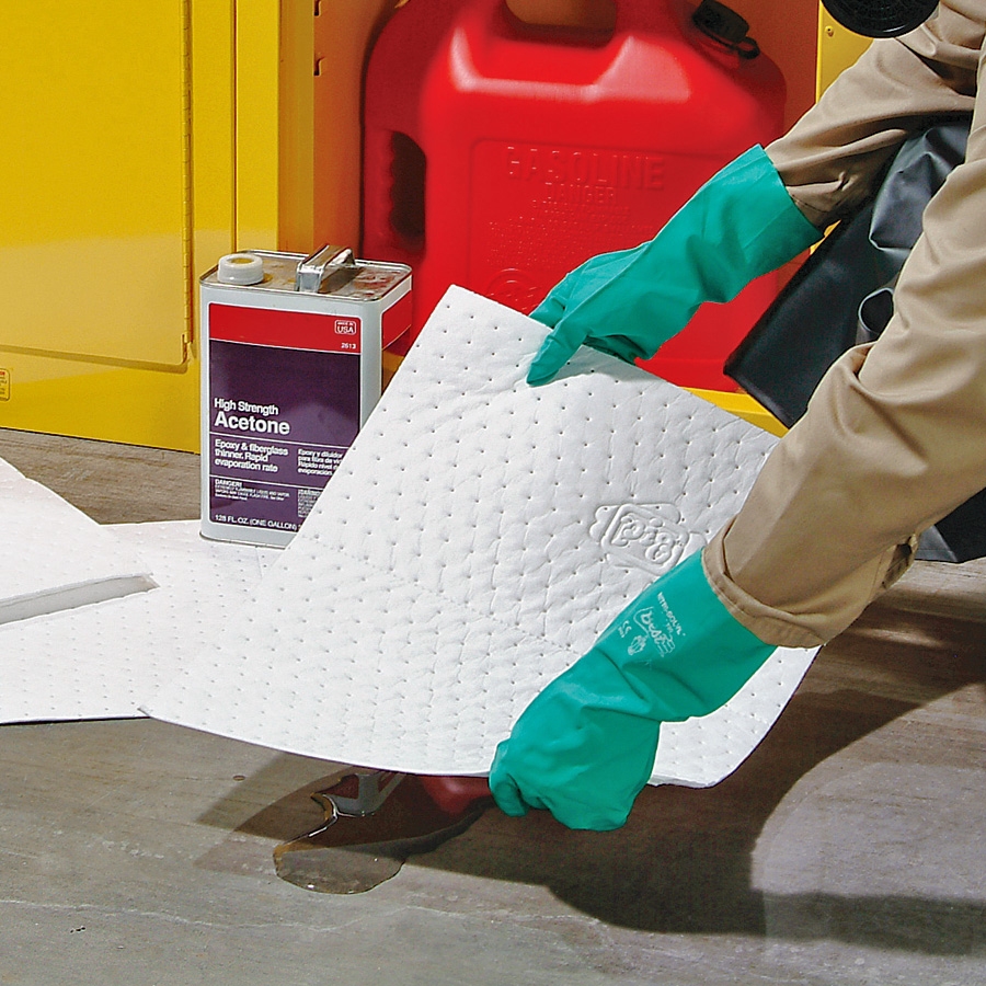 Wiping away uncertainty with Rubbermaid: When to use a disposable