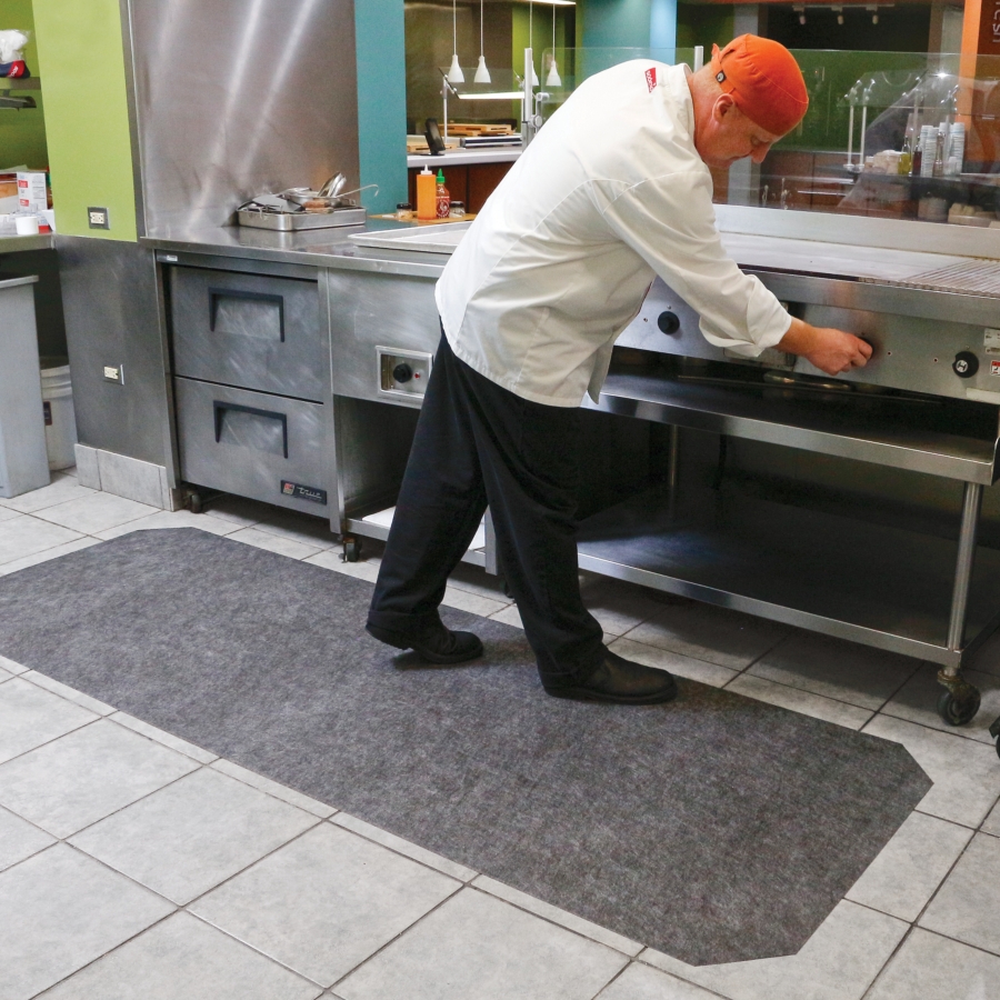Restaurant Insurance: 7 Steps for Reducing Slip-and-Fall Claims