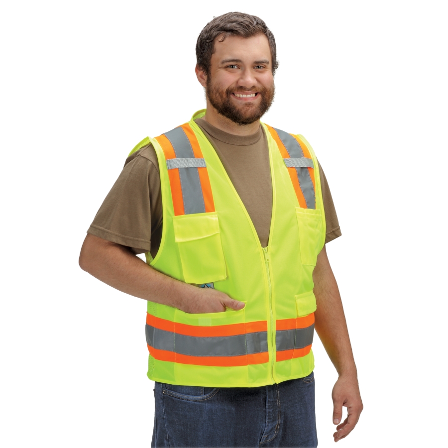 Are You Different×6(ROKU) NEWSPAPER VEST 別注】＜Are You Different×6(ROKU)＞NEWSPAPER VEST/ベスト