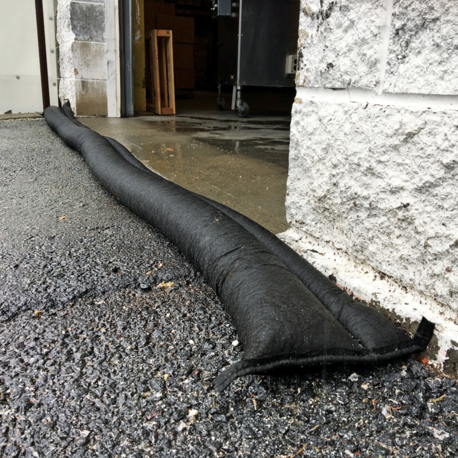 PIG Water-Activated Flood Barrier. 8 each/bag. 10' L x 9.5