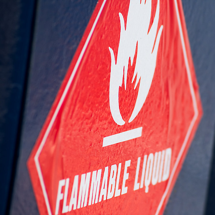 4 Steps to Choose the Right Flammable Safety Cabinet